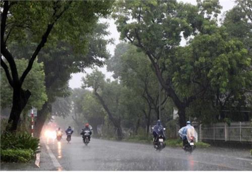 Ngày 22/4, nhiều khu vực có mưa dông, cảnh báo lốc sét, gió giật mạnh