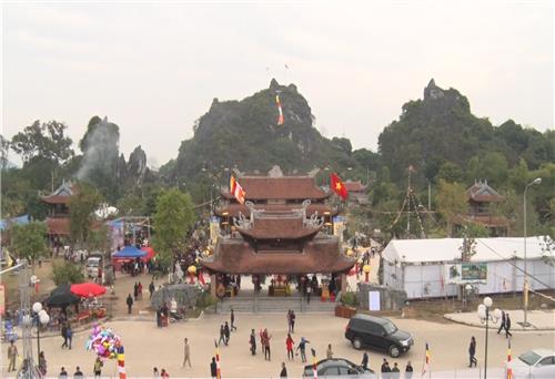 Lễ hội Chùa Hang