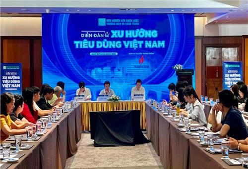 Người tiêu dùng Việt tiếp tục thắt chặt chi tiêu