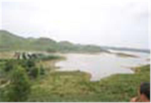 Hồ Suối Lạnh