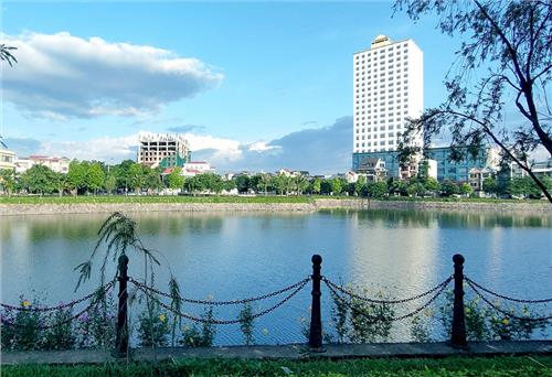 Cảm xúc thăng hoa từ con đường, góc phố