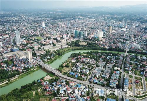 Bình minh trên sông Cầu