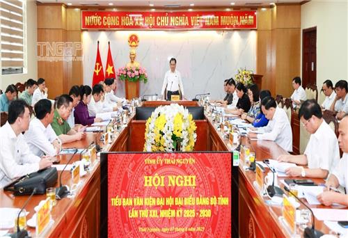 Tiếp thu đầy đủ ý kiến của các chuyên gia, nhà khoa học và Nhân dân để hoàn thiện Văn kiện Đại hội đại biểu Đảng bộ tỉnh lần thứ XXI
