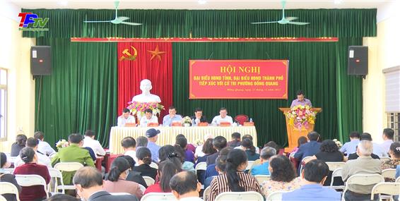 Đại biểu HĐND Tỉnh và Thành phố Thái Nguyên tiếp xúc cử tri phường Đồng Quang.