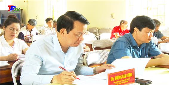 Đồng chí Bí thư Thành ủy dự sinh hoạt Đảng tại Chi bộ 6, phường Hoàng Văn Thụ.