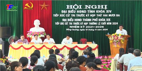 Đại biểu HĐND tỉnh và thành phố Thái Nguyên tiếp xúc cử tri phường Đồng Quang.