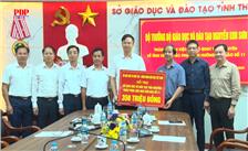 Bộ trưởng Bộ Giáo dục và Đào tạo thăm và làm việc với Sở Giáo dục và Đào tạo Thái Nguyên.
