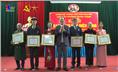 Đảng bộ phường Trung Thành trao tặng Huy hiệu Đảng đợt 3/2 cho 36 đảng viên.
