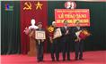 Đảng bộ phường Trưng Vương tổ chức Lễ trao tặng Huy hiệu Đảng đợt 03/02/2025.
