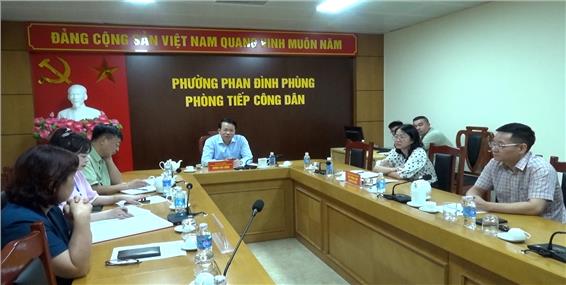 Đồng chí Bí thư Đảng uỷ, Chủ tịch UBND phường Phan Đình Phùng tiếp công dân định kỳ tháng 7 năm 2025.