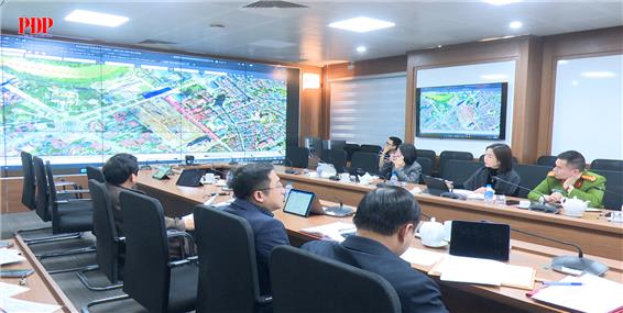 UBND phường Phan Đình Phùng họp thường kỳ tháng 12/2025