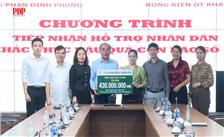 Công ty Cổ phần Rong biển DT Khánh Hòa chung tay hỗ trợ Nhân dân phường Phan Đình Phùng khắc phục hậu quả lụt bão