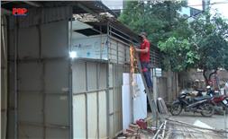 Nhiều hộ dân đã phá dỡ công trình vi phạm, lấn chiếm hành lang thoát nước để phục vụ triển khai các biện pháp chống ngập úng.